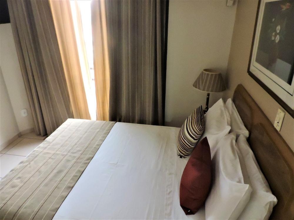 Hotel Ferraz Pouso Alegre Bagian luar foto