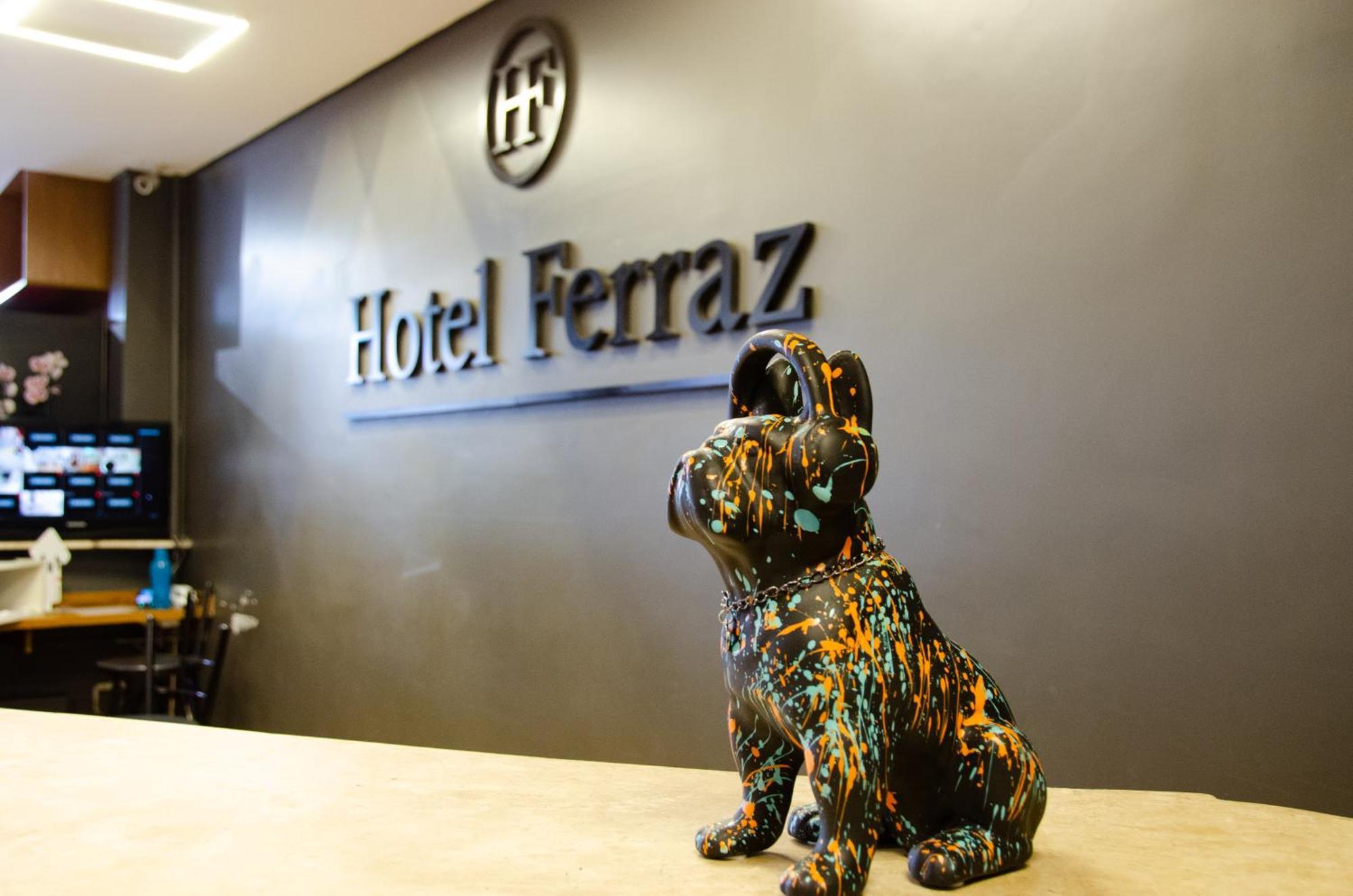 Hotel Ferraz Pouso Alegre Bagian luar foto