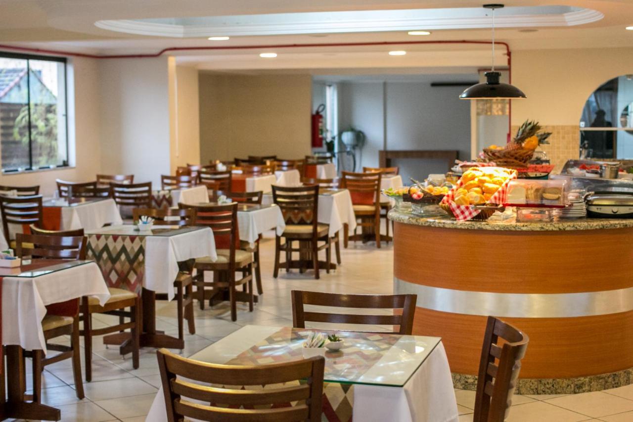 Hotel Ferraz Pouso Alegre Bagian luar foto