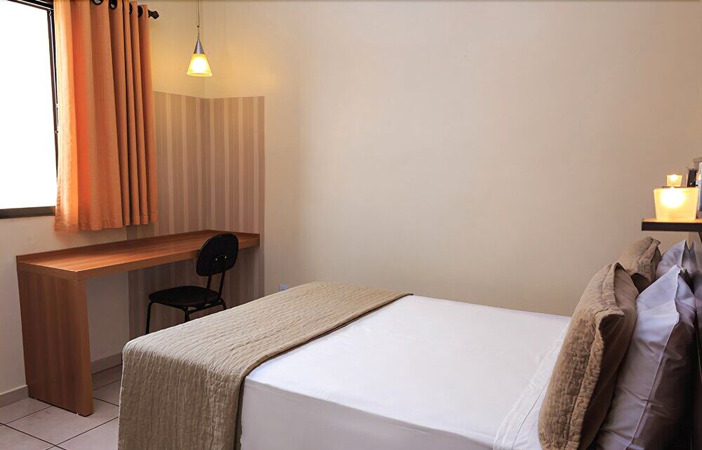 Hotel Ferraz Pouso Alegre Bagian luar foto