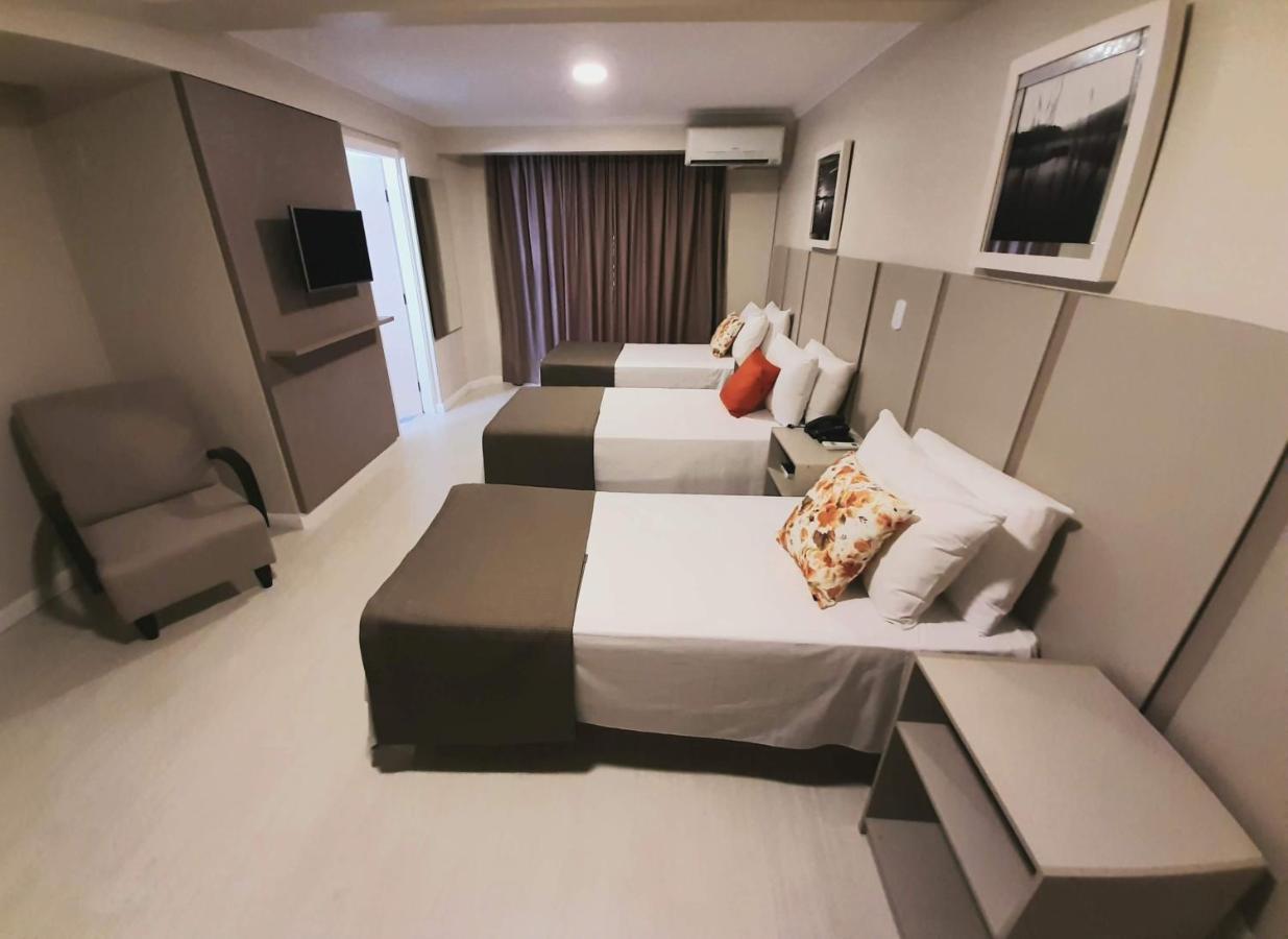 Hotel Ferraz Pouso Alegre Bagian luar foto